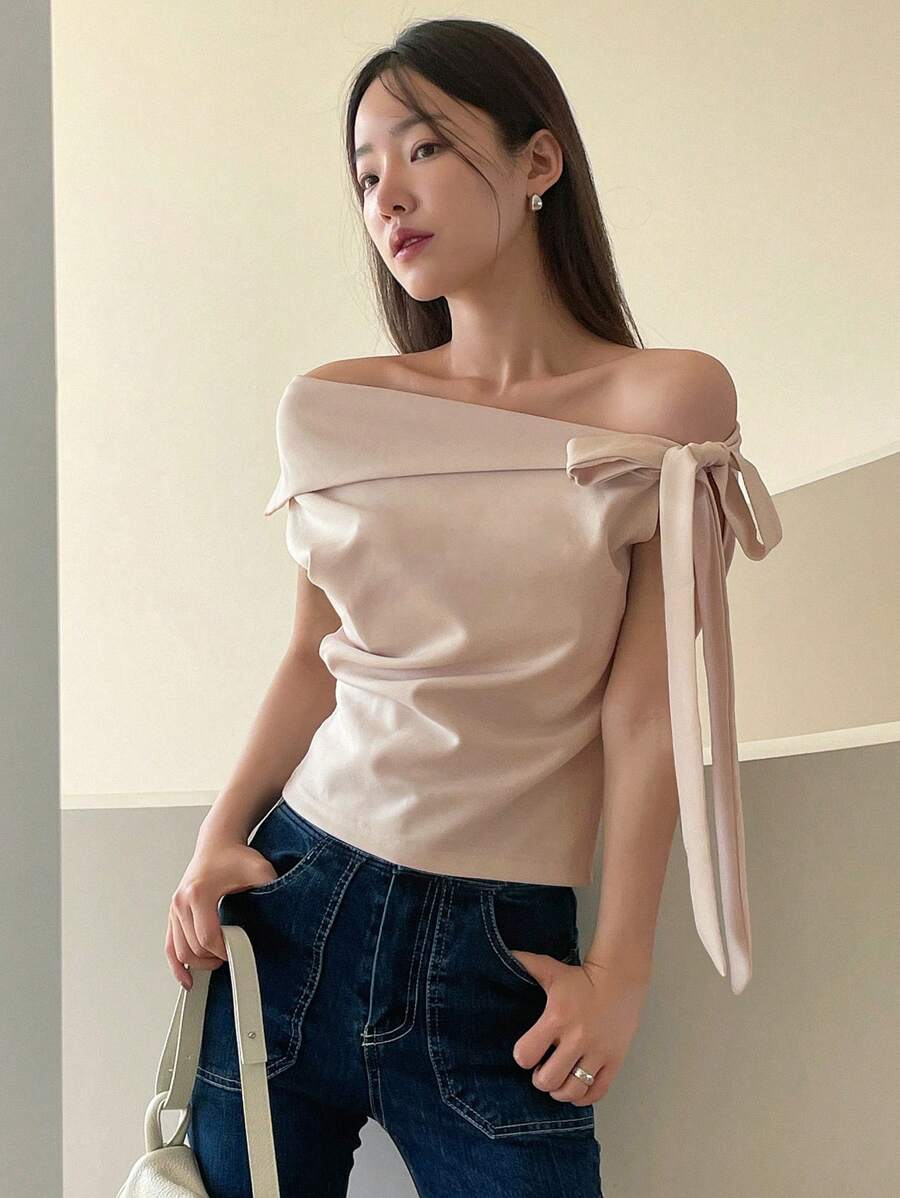 DAZY 女款純色露肩上衣,側面打結設計 - 杏色 - 查看 1