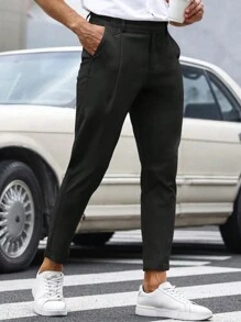 Manfinity Mode Men's Slim Fit Pleated Tapered Pants - Black - View 1