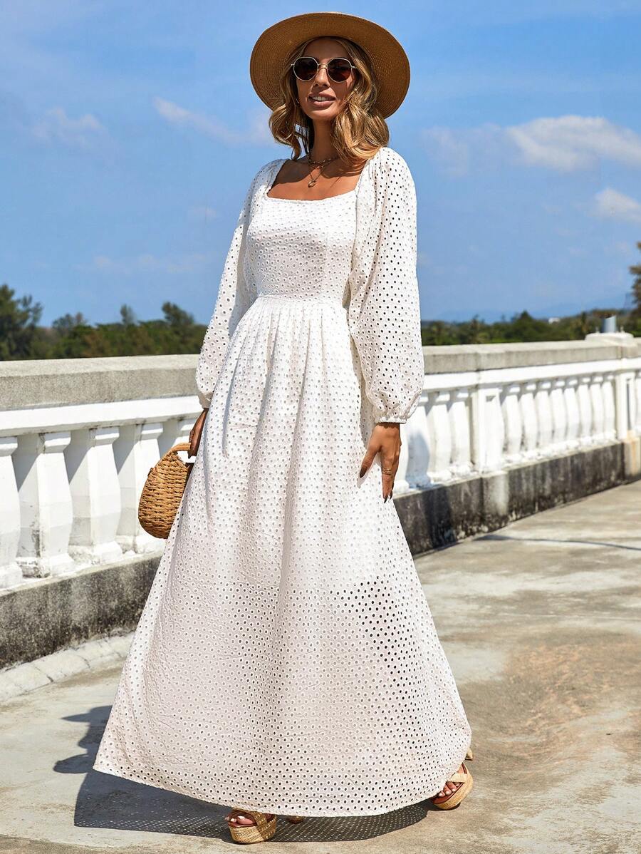 RueChic 白色刺繡長款連衣裙 - 白色 - 查看 1