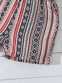 SHEIN Baby Jungen Urlaubs Stil Geometrisches Muster Outfit