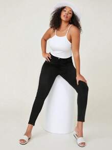 SHEIN EZwear Plus Size Women's Slim Fit Cropped Jeans - Black - View 4