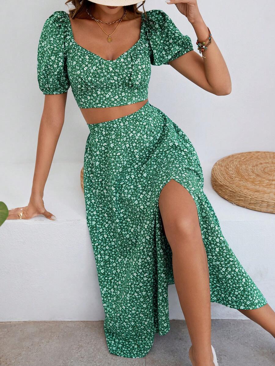 SHEIN Frenchy 女士碎花心形领口开衩上衣和裙子套装 - 綠色 - 查看 1