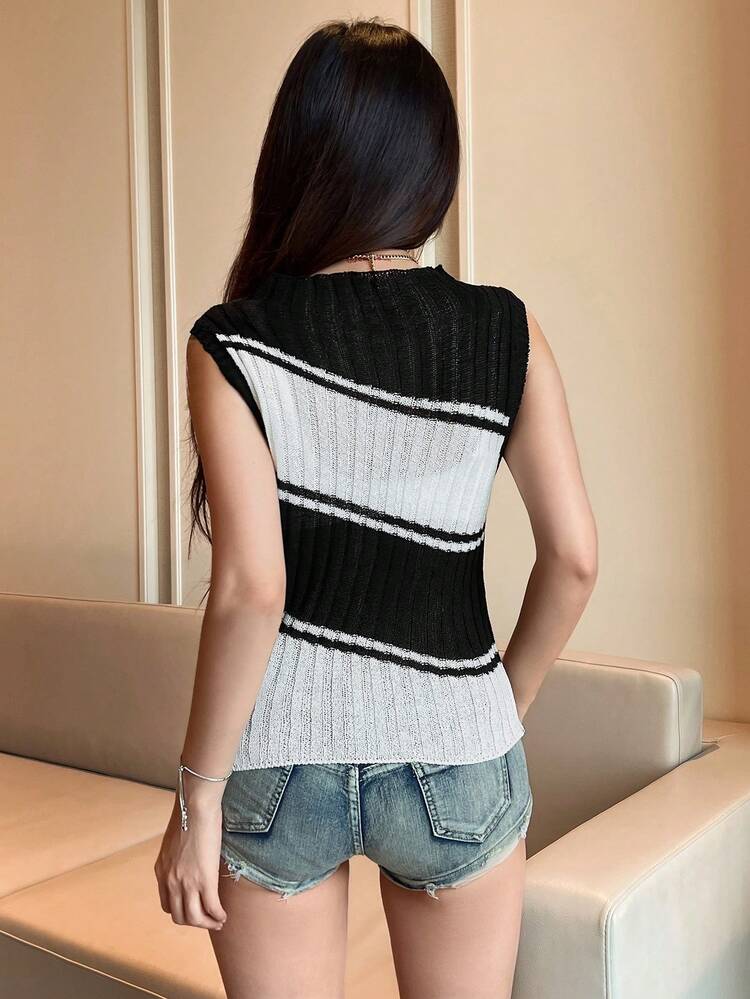 Women's Sleeveless Knitted Colorblock Top