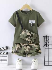 SHEIN Conjunto De Roupas De Verão Streetwear Para Meninos Jovens: 1 Bolsa Transversal De Camuflagem E 1 Camiseta Gráfica, 2 Peças