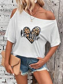 SHEIN LUNE 豹紋心形圖案和標語的非對稱領t恤 - 白色 - 查看 4