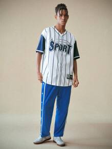 Manfinity RebelGame 男士编织休闲短袖棒球衬衫，返校 - 白色 - 查看 4