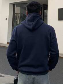 DAZY Men Letter Graphic Kangaroo Pocket Drawstring Hoodie - Navy Blue - View 2