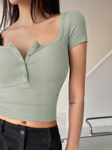DAZY Camiseta De Punto Acanalado Con Media Tapeta Y Botones Para Mujer