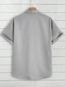 Manfinity Hypemode Men's Casual Plain Short Sleeve Shirt And Shorts With Slanted Pockets & Rose Patched, 2pcs Outfits - Grey - View 4