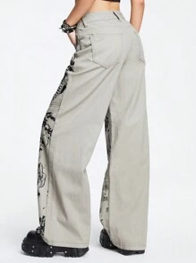 ROMWE Grunge Punk 女款骷髏頭&字母印花牛仔褲 - 杏色 - 查看 4