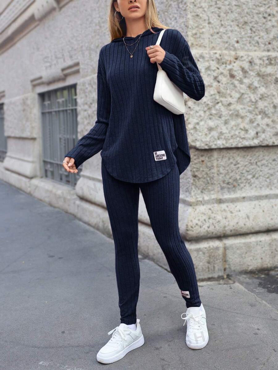 SHEIN Essnce Conjunto de dos piezas con top corto parche y pantalones de ajuste ceñido para damas