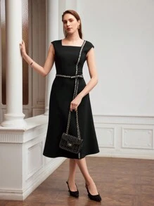 Robe Contrastée Tissée Avec Ruban