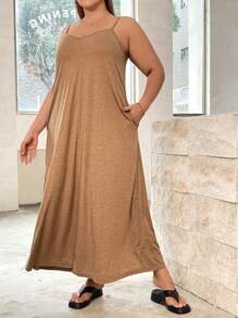 SHEIN Essnce 大碼女式新款時尚休閒舒適針織額外長的a型吊帶裙（帶口袋） - 卡其色 - 查看 3