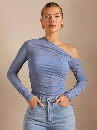 SHEIN BAE Camiseta Ajustada De Cuello Asimétrico Y Con Pliegues Y Perspectiva Para Mujeres