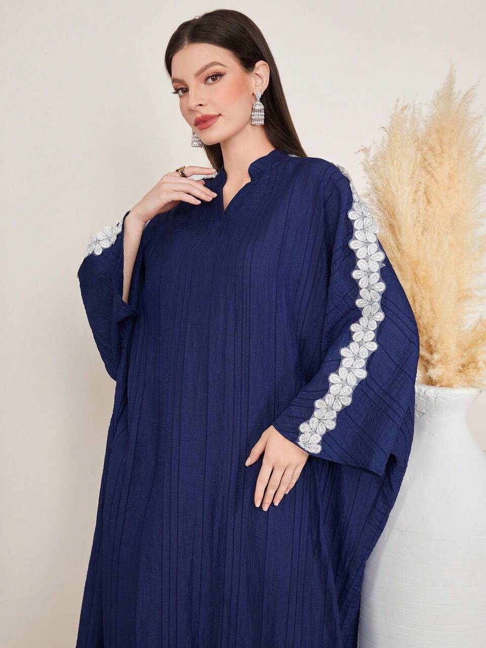 Women's Embroidered Applique Notch Neckline Kaftan