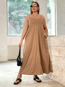 SHEIN Essnce 大碼女式新款時尚休閒舒適針織額外長的a型吊帶裙（帶口袋） - 卡其色 - 查看 5