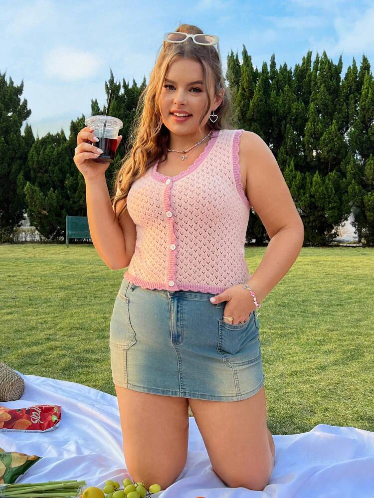 Plus Size Women's Pink Contrast Color Lace Trim Knit Top For Spring/Summer