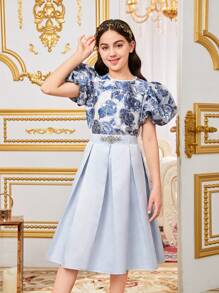 SHEIN 2pcs Tween Girl Sibling Outfits: Jacquard Round Neck Puff Sleeve Shirt And Color-Block Mini Skirt Set