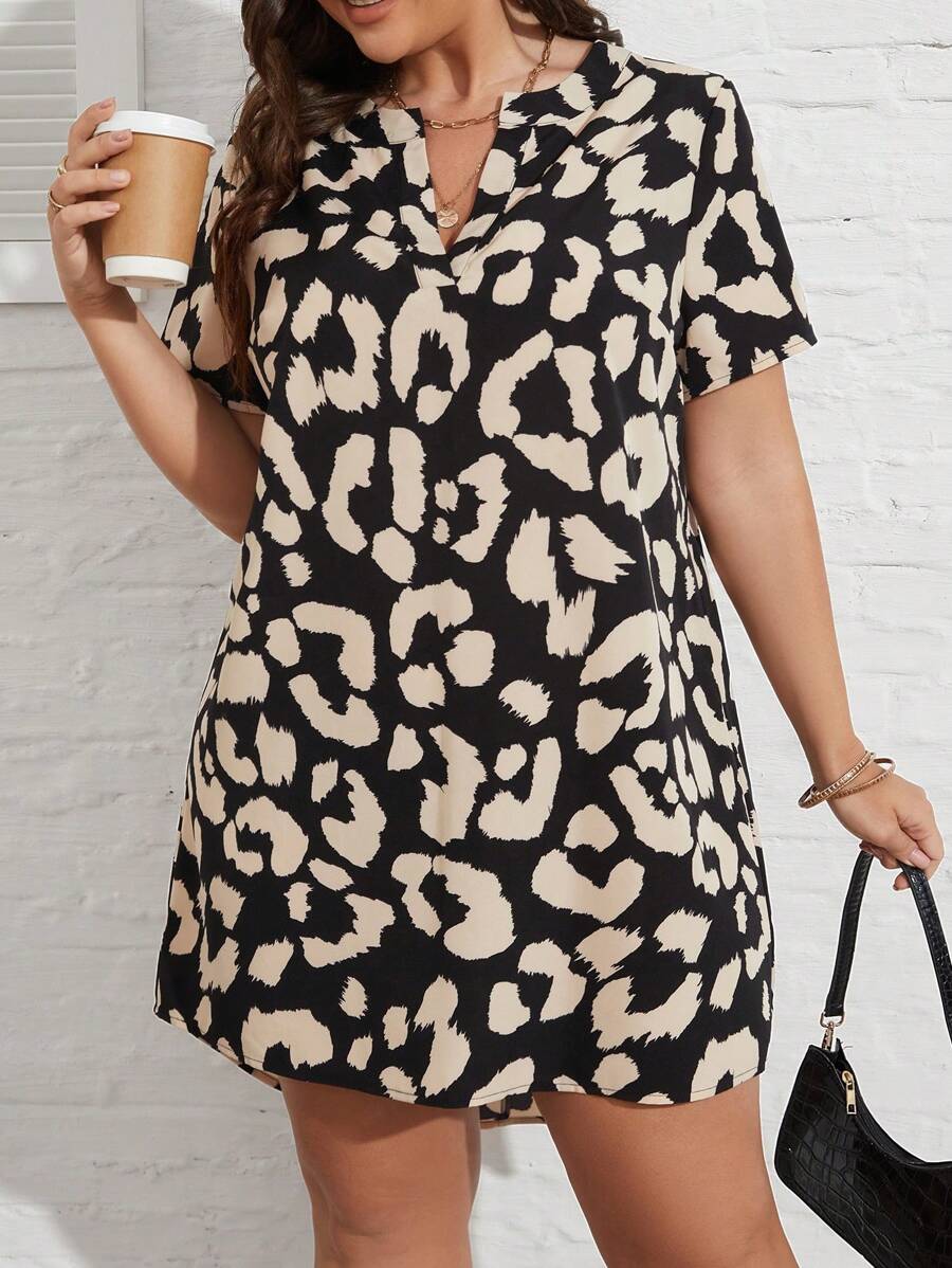 SHEIN CURVE+ Kích thước lớn Cổ chữ V In hoa Báo Đầm - Nhiều màu - Xem 1