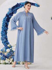 Al Najma 女性拼接毛袖阿拉伯風格連衣裙 - 淺藍色 - 查看 6