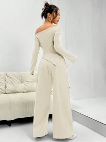 SHEIN Unity Bộ đồ hai mảnh áo và quần cổ bất đối xứng có gân màu trơn - Màu be - Xem 2