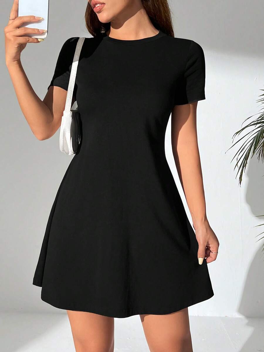 SHEIN PETITE Women's A-Line Short Sleeve Dress,Summer Dresses For Women,Sun Dress
Spring Clothes - Black - View 1