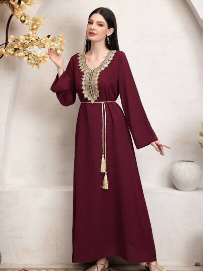 Al Najma Colorblock Embroidered Applique V-Neck Long Sleeve Kaftan Modest Arabian Dress Fall Cloth For Women