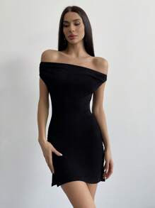 Aloruh Women's Off-Shoulder Ruched Bodycon Dress With Slit Detail - Black - View 4