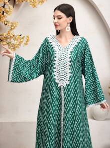 Al Najma Women's Zigzag Pattern Embroidered Turkish Tunic Kaftan Jalabiya Dress - Green - View 1