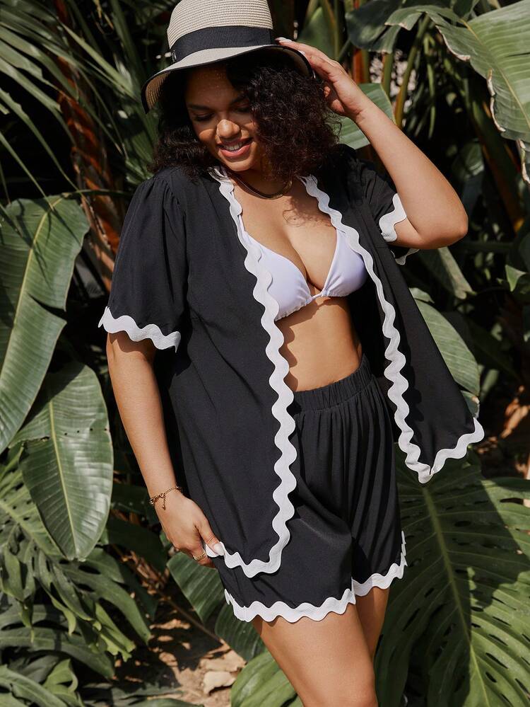 Plus Size Contrast Color Short Sleeve Top & Shorts Set For Body Shape Correction