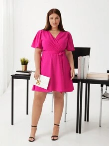 BizChic Màu thuần Kích thước lớn Cổ chữ V Đầm - Màu Hồng Tươi - Xem 1