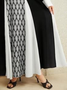 Al Najma Women's Geometric Pattern V-Neck Long Sleeve Color Block Dress