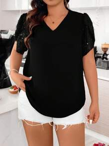 SHEIN LUNE 大尺碼純色v領襯衫 - 黑色 - 查看 5
