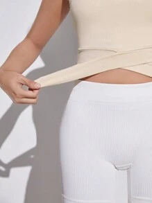 SHEIN 青少女毛織實色紋路交叉背心,空心設計,適用於運動休閒 - 卡其色 - 查看 3