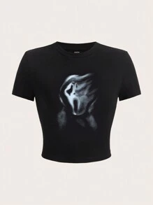 SHEIN EZwear Casual Halloween Scream Skull Graphic Black Round Neck Short Sleeve Slim Fit Plus Size Women T-Shirt, Suitable For Summer Pullover