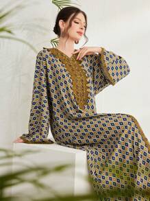 Al Najma Elegant Full Print Spliced Lace Trumpet Sleeves Long Dress, Spring/Summer, Modest Full Length Jalabiya, Casual Long Sleeve Dress, Kaftan