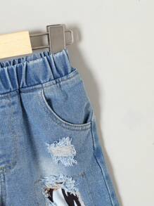 Young Boy's Daily Fashionable Casual Graffiti Letter Print T-Shirt And Denim Shorts Set