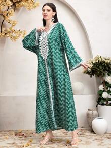 Al Najma Women's Zigzag Pattern Embroidered Turkish Tunic Kaftan Jalabiya Dress - Green - View 3