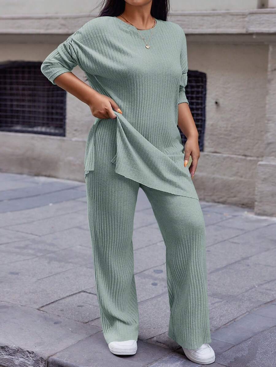 RueChic 加大码纯色蝙蝠袖长袖 T 恤和长裤两件套