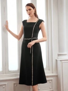 Robe Contrastée Tissée Avec Ruban