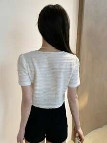 DAZY Áo thun tay ngắn cổ tròn cài nút phía trước, áo crop top nữ thời trang thanh lịch - trắng - Xem 7