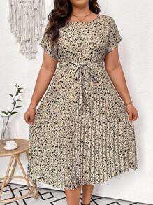 Vionelle Plus Size Women's Floral Print Pleat Detail Dress Maxi Women Outfit - Multicolor - View 1