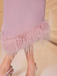 Modelyn Damenkleid Mit Pelzigem Saum Und Jacke, Zweiteiliges Set