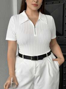 SHEIN Essnce 大尺碼女款立領羅紋短袖 T 卹