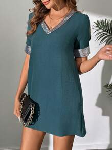 SHEIN Unity Robe À Manches Courtes Et Col En V Pour Femmes