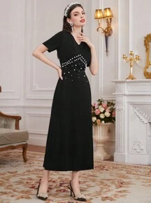 Modelyn 女性珍珠釦點綴短袖v領洋裝 - 黑色 - 查看 4