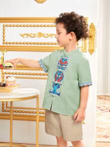 SHEIN 青少年男孩组合休闲立领短袖衬衫和短裤套装，具有中国传统元素 - 彩色 - 查看 5