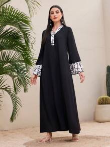 Al Najma Patchwork Trim V-Neck Casual Dress - Black - View 4