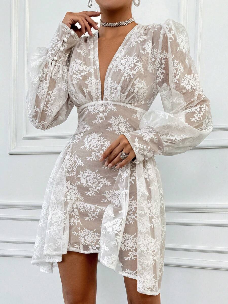 EURMUSE 蕾絲v領燈籠袖傘狀下擺裙裝 - 白色 - 查看 1