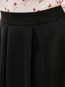 SHEIN Frenchy Women's Plus Size Pleated Skirt